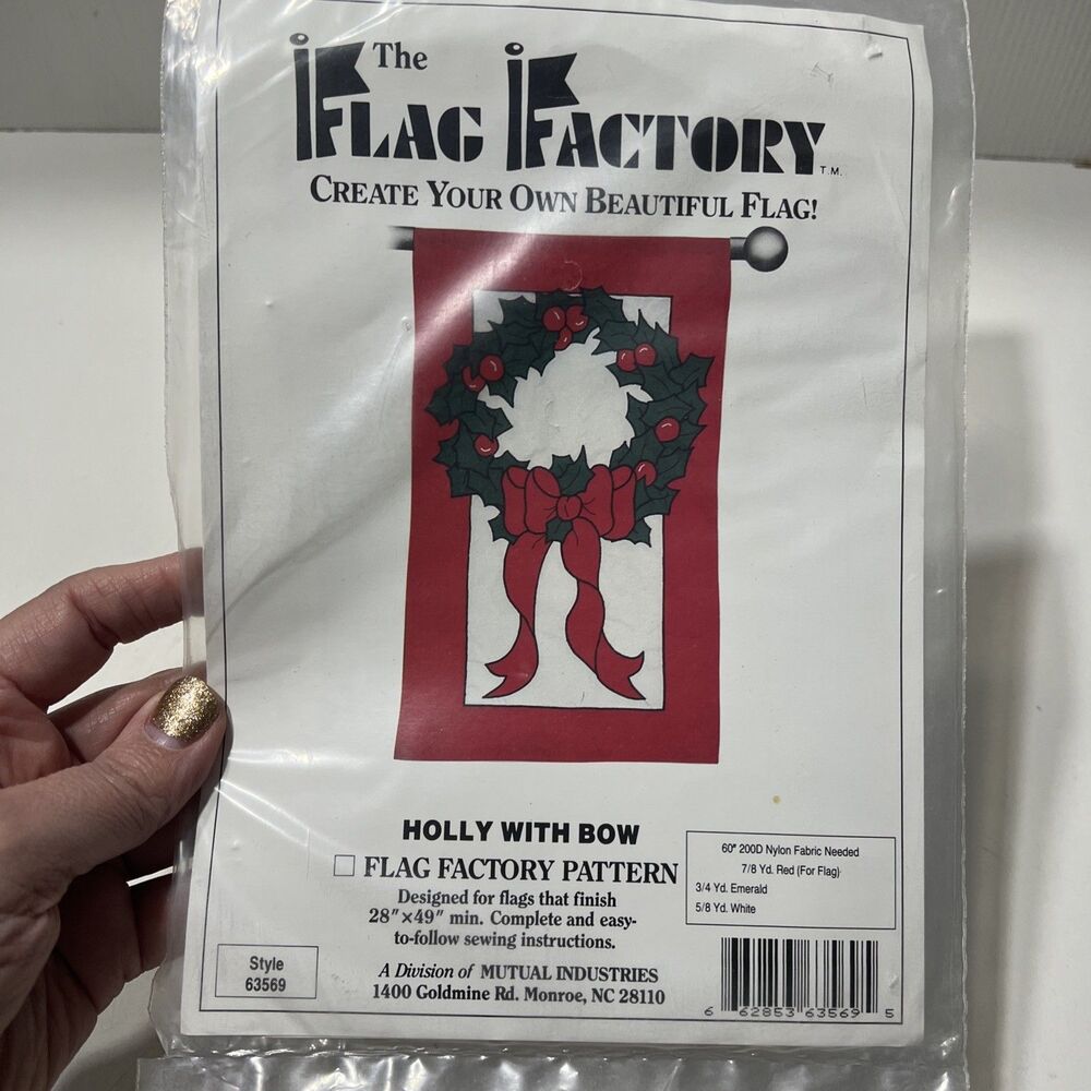 Flag Factory︱Holly with Bow︱28x49